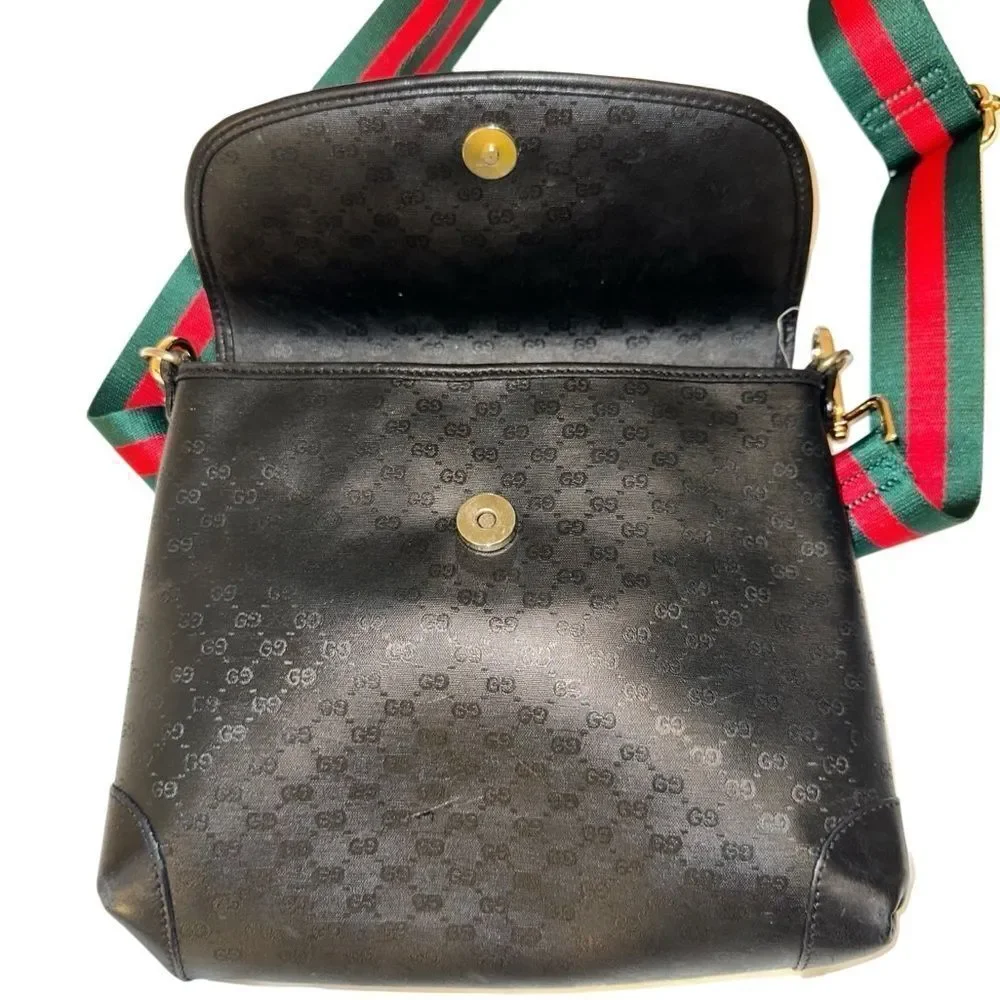 Gucci Black and Red Crossbody Bag with Textured Finish - Picture 6 of 13